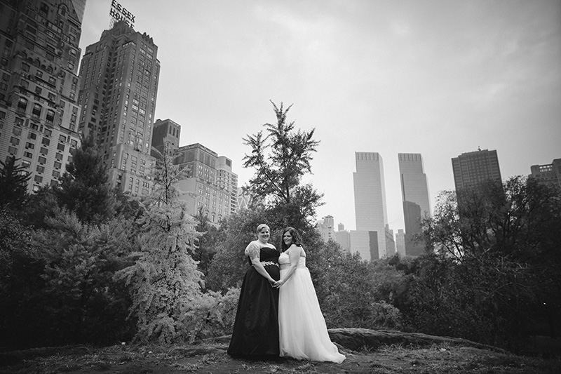 black and white wedding pictures