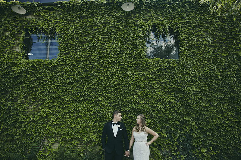 green building wedding photos