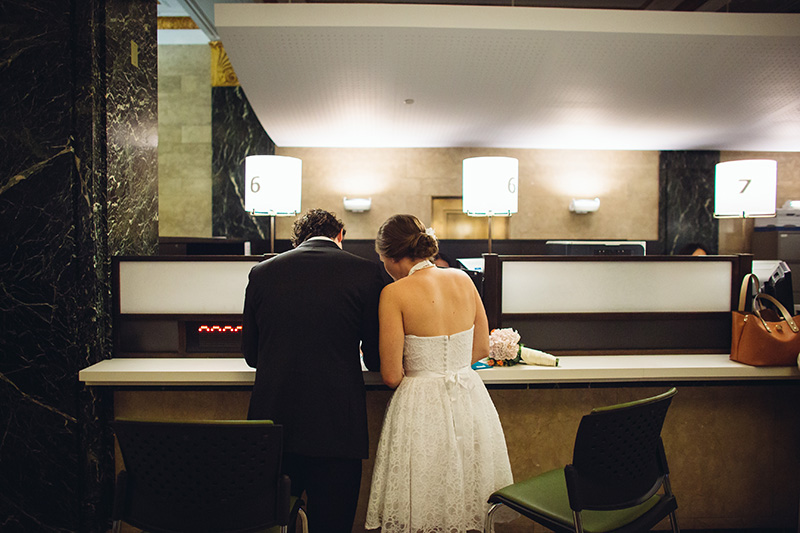 wedding couple in city hall