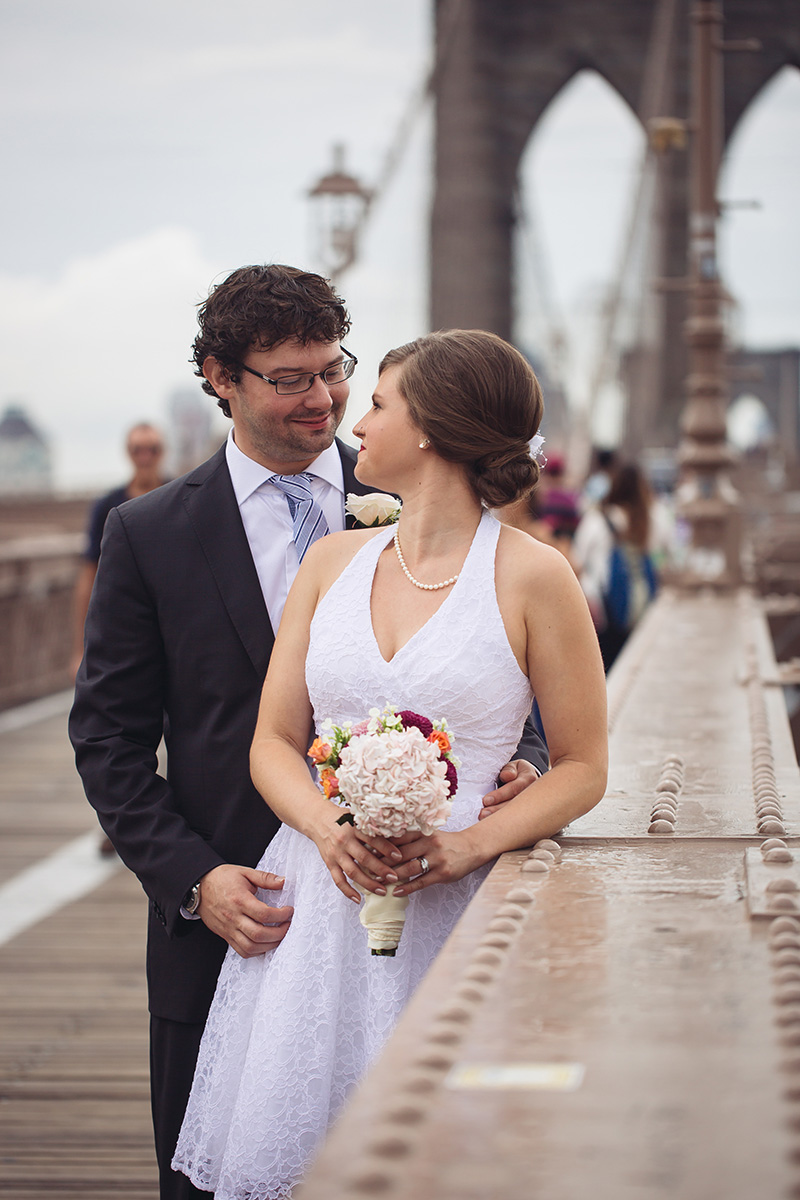 Brooklyn bridge wedding photos