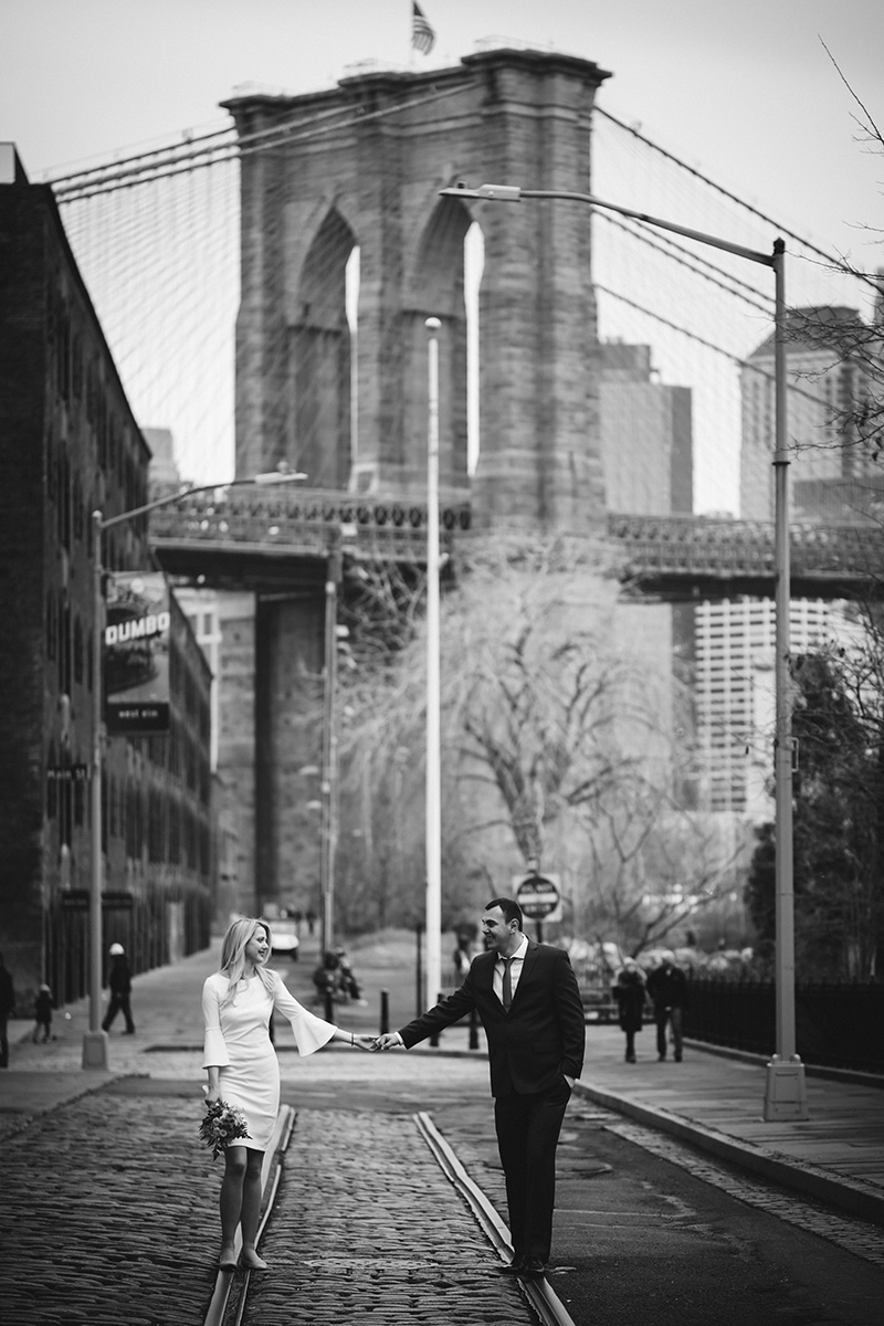 cobblestone street wedding photos