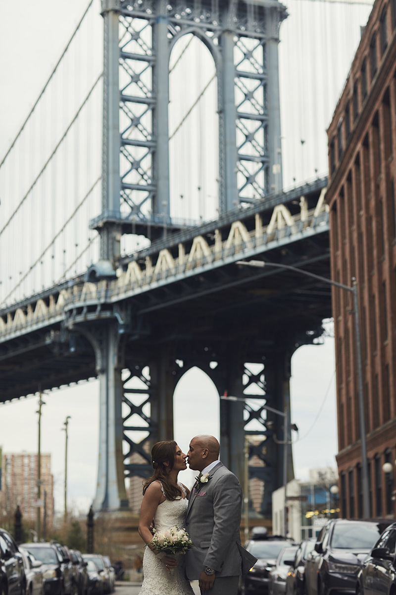 Manhattan Bridge wedding portrait