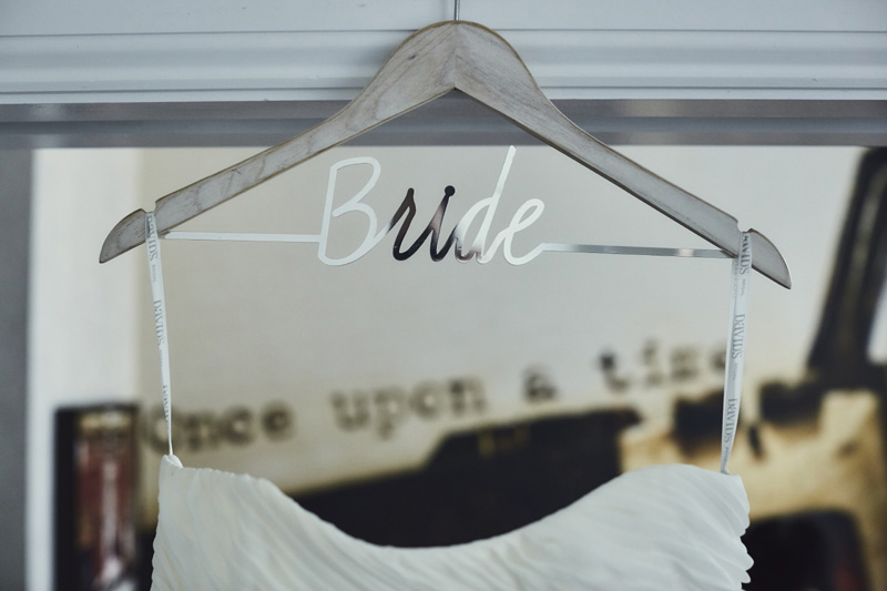 bride's sign