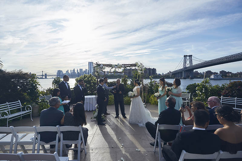 NYC skyline wedding ceremony in Brooklyn
