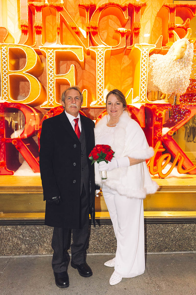 Christmas elopement portraits in NYC