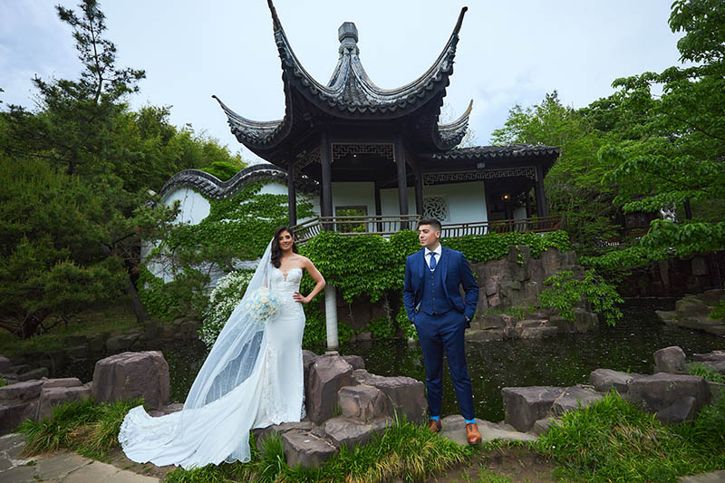 Bride and groom portraits in Chinese Garden