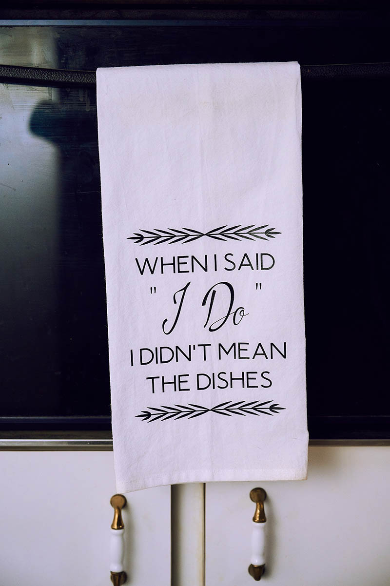 Card saying when I said I do I didnt mean the dishes