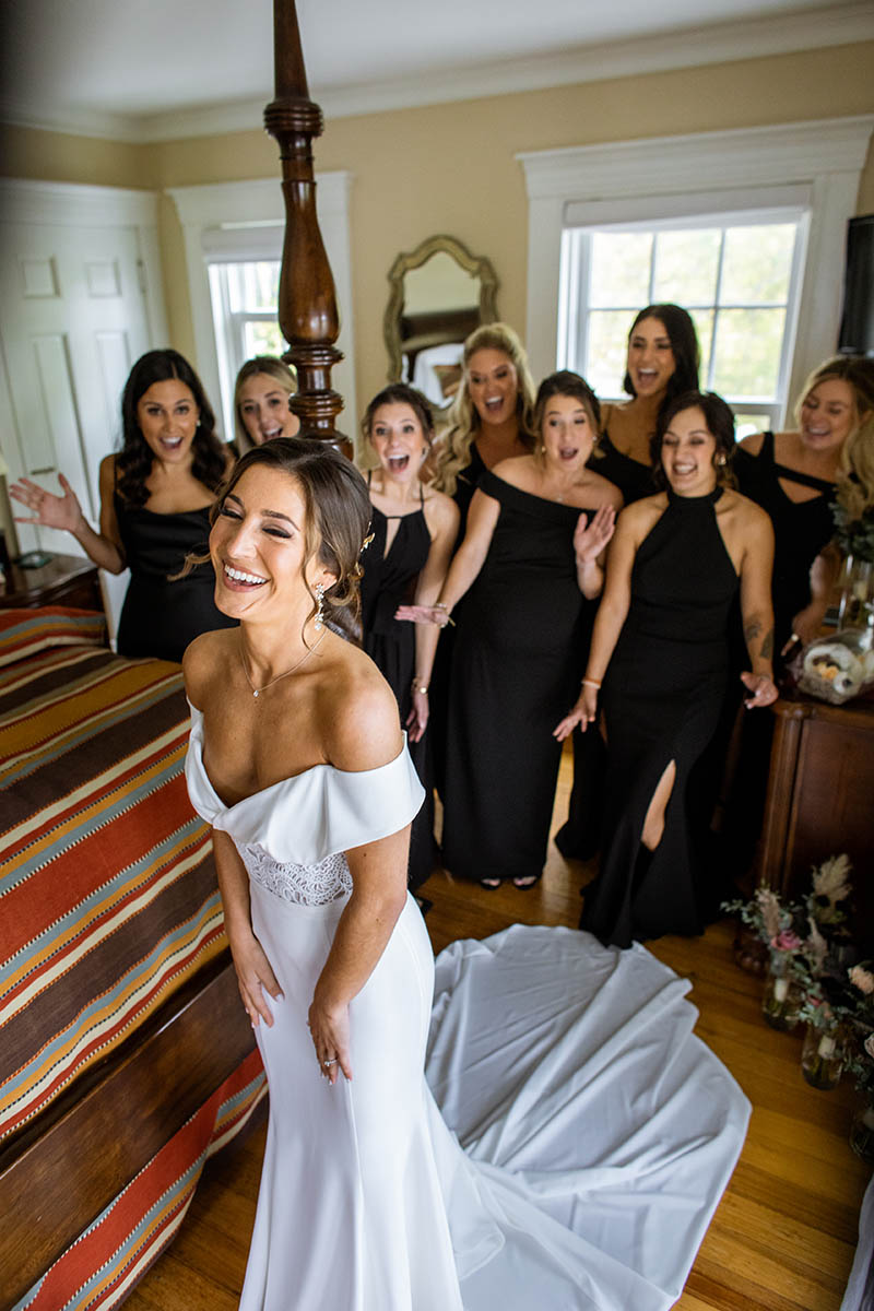 Brides reveal to bridesmaids