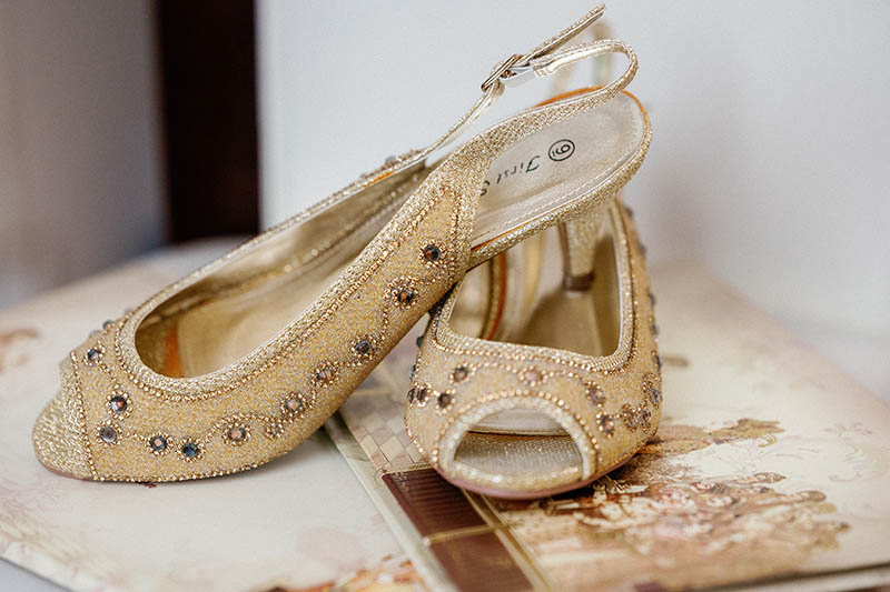 Indian bride wedding shoes